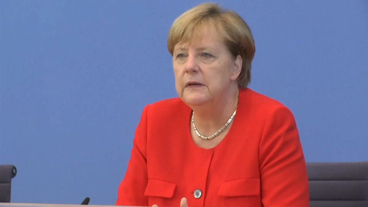 Merkel Türkiye'ye veto kartını çekti