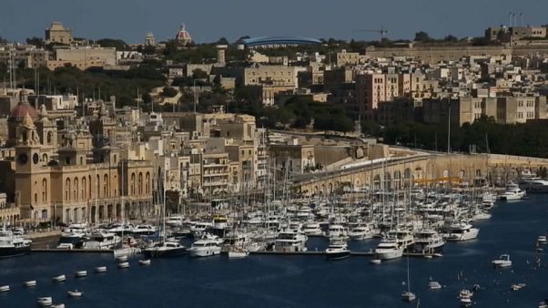 Malta necesita trabajadores para hacer frente a su creciente economía Malta necesita trabajadores para hacer frente a su creciente economía