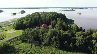 فيديو لمنزل بوتين الريفي