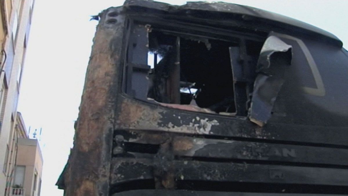 Άγνωστοι έκαψαν το λεωφορείο ομάδας στον ποδηλατικό γύρο της Ισπανίας