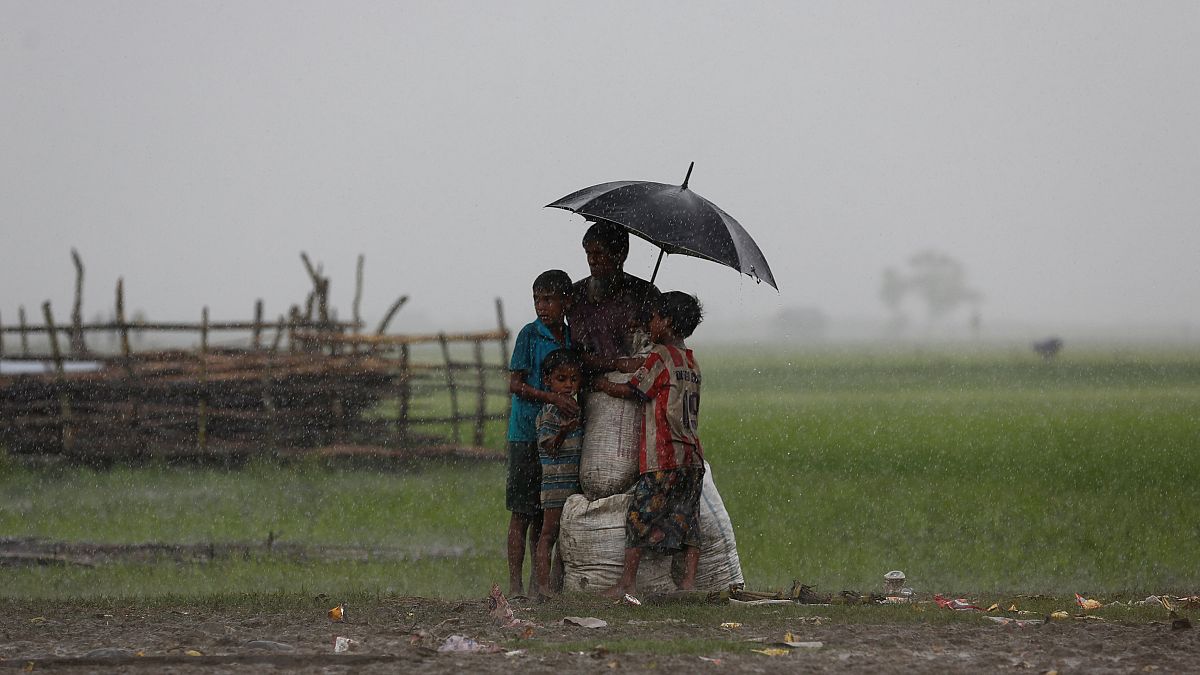 Μικροί «Αϊλάν» Ροχίνγκια ξεβράστηκαν στις ακτές του Μπανγκλαντές
