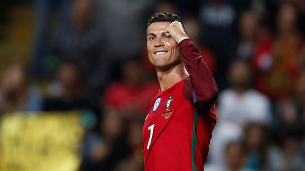 Ronaldo è megli'e Pelé Ronaldo è megli'e Pelé