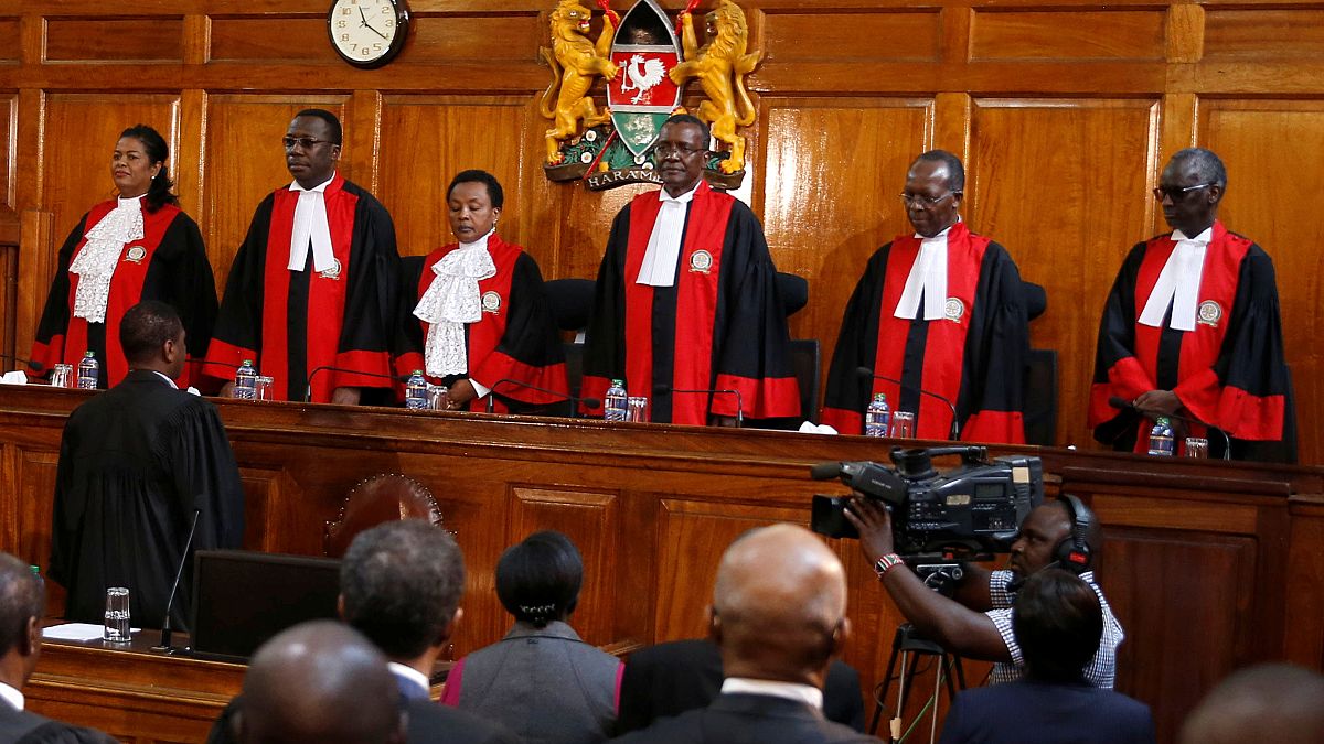 المحكمة العليا في كينيا تقضي ببطلان انتخابات الرئاسة وإجراء أخرى جديدة