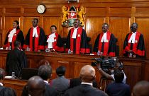 المحكمة العليا في كينيا تقضي ببطلان انتخابات الرئاسة وإجراء أخرى جديدة