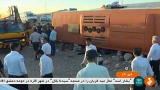 مقتل عدد من الطالبات الإيرانيات الموهوبات في حادث سير مأساوي