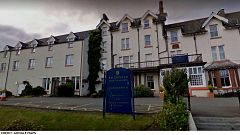 Rentner rebellieren nackt im Luxushotel - und kassieren 4.477 Euro Geldstrafe