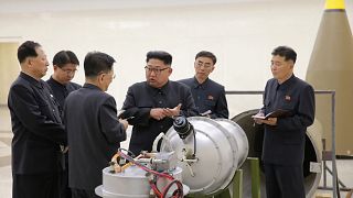 Észak-Korea bejelentette: hidrogénbombával végzett kísérletet