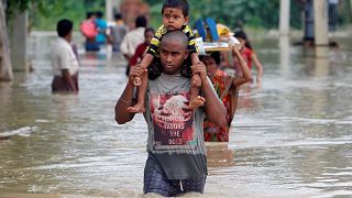 La ayuda humanitaria llega al sur de Asia después de las lluvias del monzón