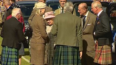 Elizabeth II en visite dans les Highlands, en Ecosse