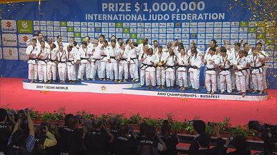جودو: ژاپن طلای رقابت های تیمی قهرمانی جهان را نیز از آن خود کرد