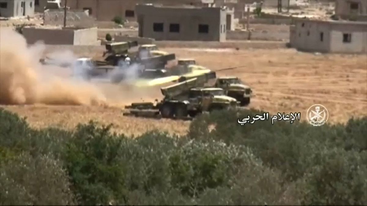 Syrian forces advance on ISIL-besieged Deir al Zor