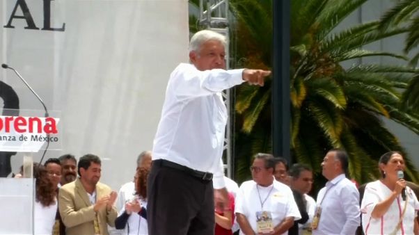 López Obrador niega la comparación con Maduro López Obrador niega la comparación con Maduro