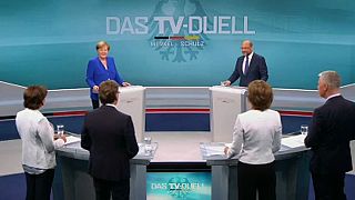 Merkel, Schulz call for end to EU-Turkey accession talks