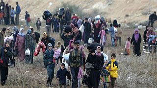 وزارة الدفاع الروسية: "400 نازح سوري يعودون إلى ديارهم في حلب"