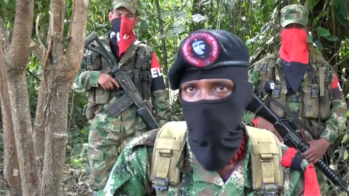 El ELN anuncia un acuerdo de alto el fuego bilateral con el Gobierno colombiano