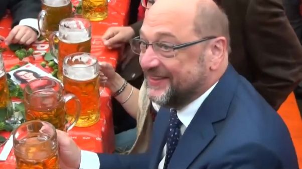 Elezioni tedesche: la parola passa alla birra per qualche ora Elezioni tedesche: la parola passa alla birra per qualche ora