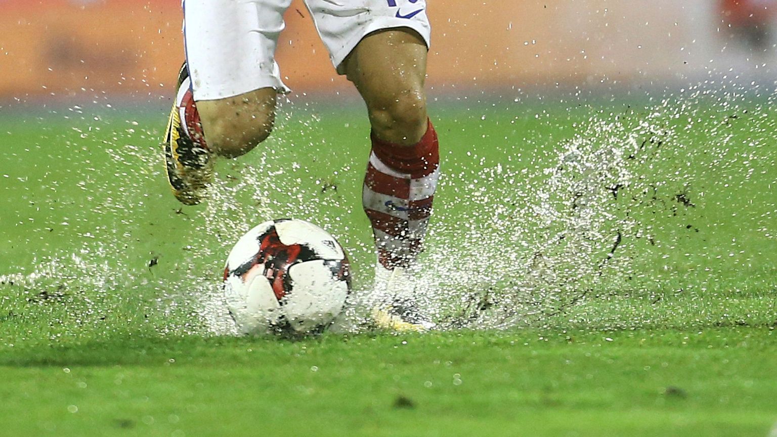 احتمالات تأهل السعودية والإمارات وسوريا إلى نهائيات كأس العالم في روسيا