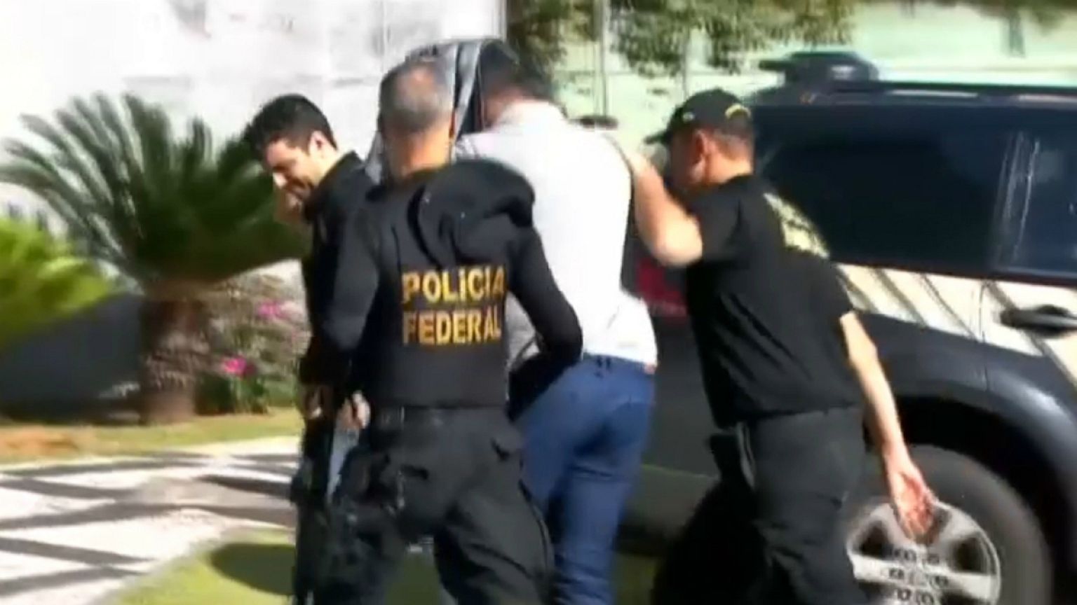 Polícia brasileira desmantela rede internacional de tráfico