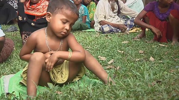 Non si ferma l'esodo dei Rohingya Non si ferma l'esodo dei Rohingya