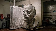 Darth Vader, Olympic athlete, and poet - the new faces of Lenin in Ukraine
