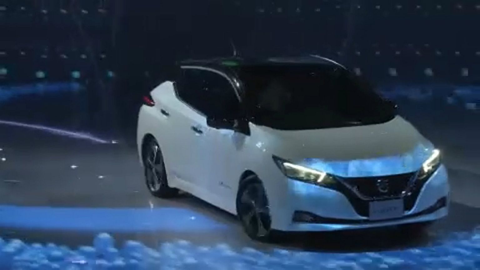 Itt az új, nagyobb, erősebb Nissan Leaf