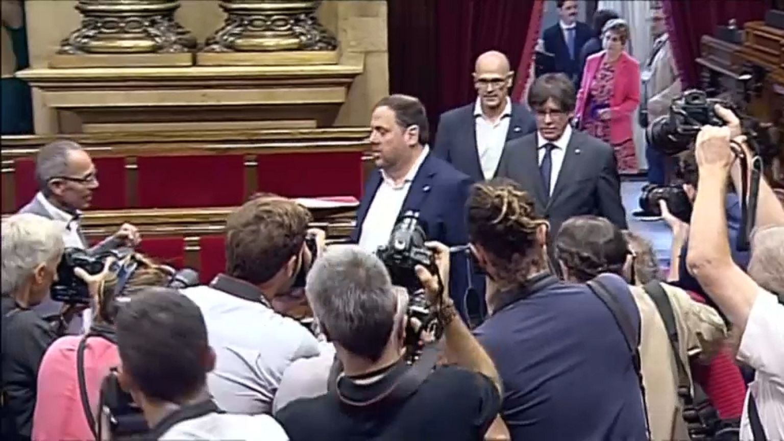 El Parlament debate la ley del referéndum del 1-O