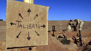 ارتش افغانستان: ایران به طالبان سلاح می دهد