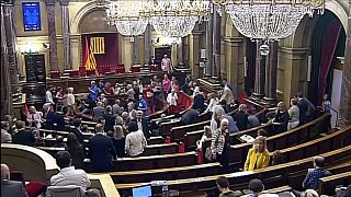 Katalonya meclisi "bağımsızlık" dedi