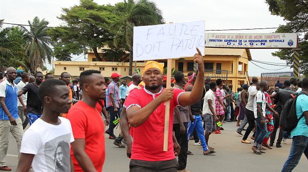 Marée humaine dans les rues de Lomé Marée humaine dans les rues de Lomé