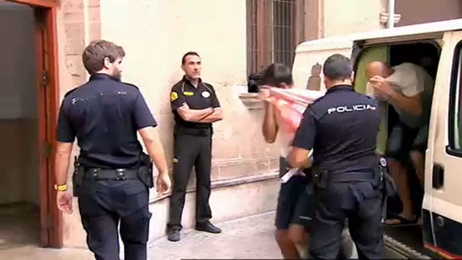 Brit csalók a spanyol bíróság előtt