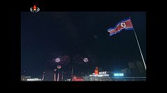 كوريا الشمالية تكرم علمائها "النوويين" في احتفال شعبي