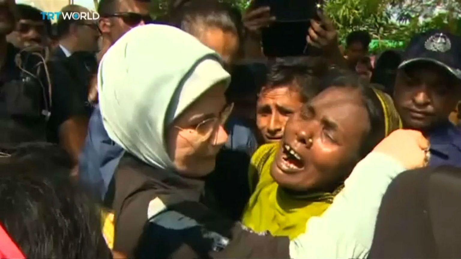 Türkiye'den Arakan Müslümanlarına yardım eli