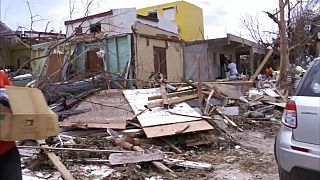 Território francês de Saint Martin, nas Caraíbas, alvo de pilhagem após Irma