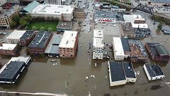 Image: Aerial view of flooding in Davenport, Iowa