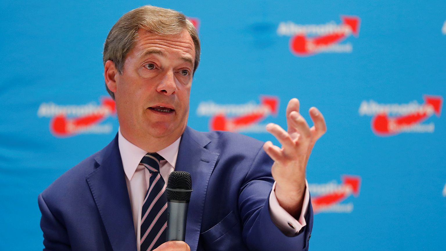 AfD: Schützenhilfe von Nigel Farage