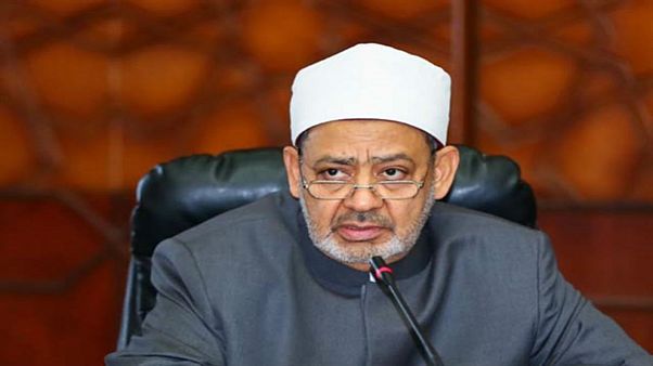 الأزهر يدين العنف ضد مسلمي الروهينغا في ميانمار الأزهر يدين العنف ضد مسلمي الروهينغا في ميانمار