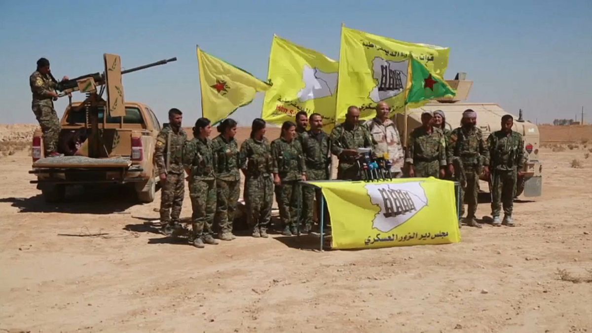 Syrian militants race army for control of Deir al-Zor