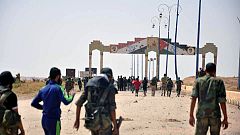الجيش السوري يؤمن طريق دير الزور ومحيط مطارها