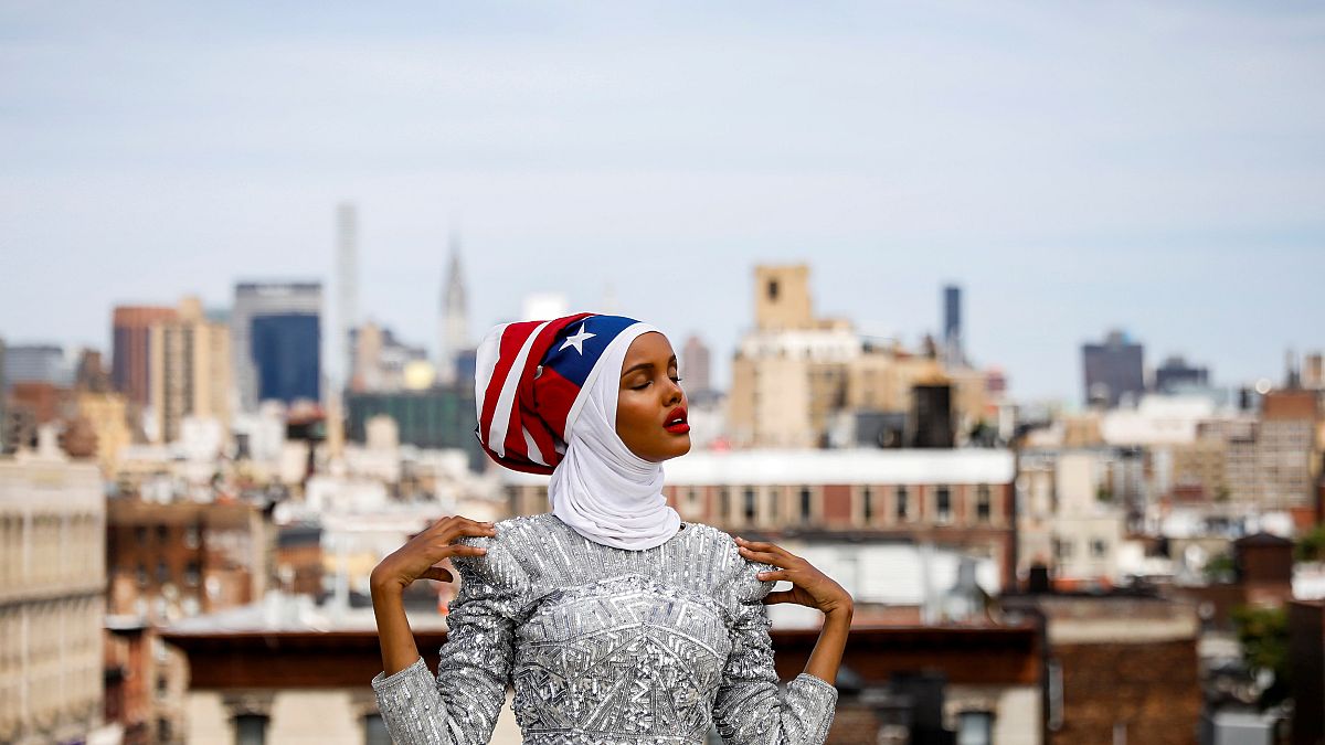 عارضة أزياء صومالية تحتل عناوين كبريات الصحف الأميركية