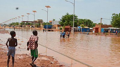Niger: des habitants menacés par le fleuve refusent de partir