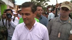 Peña Nieto visita zona afetada pelo terramoto