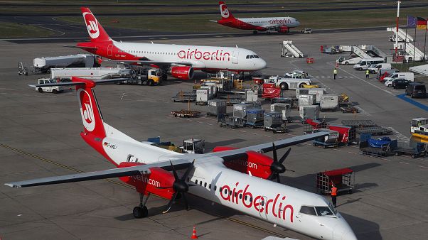 Авиакомпания Air Berlin отменила десятки рейсов Авиакомпания Air Berlin отменила десятки рейсов