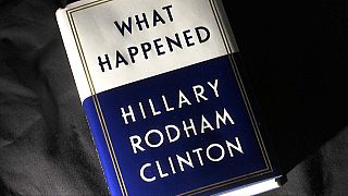 في كتابها "ماذا حدث" كلينتون تعود للانتخابات وأسباب فشلها