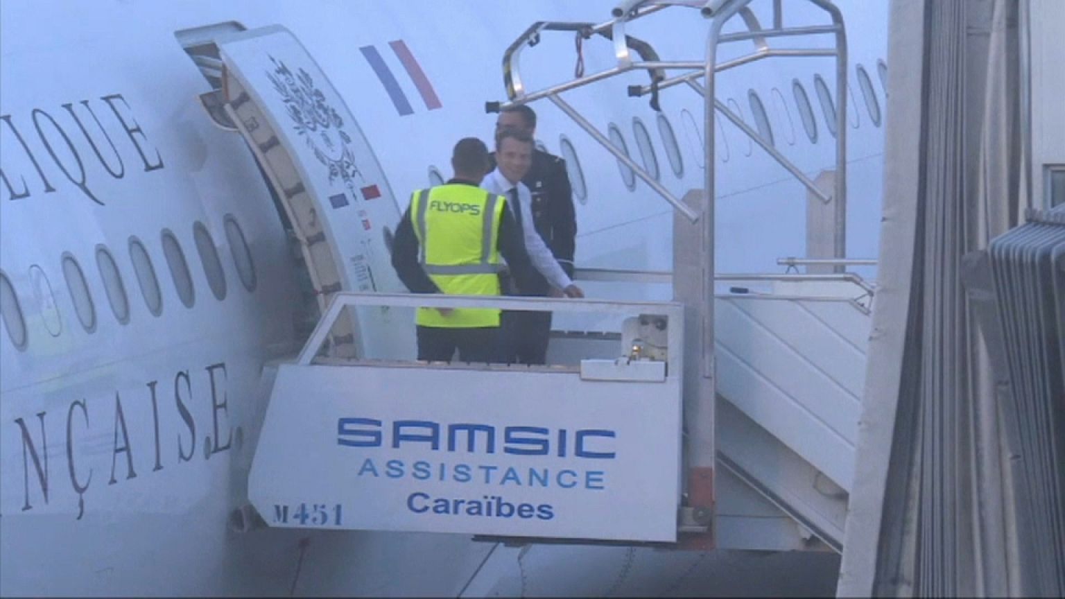 Emmanuel Macron est arrivé aux Antilles