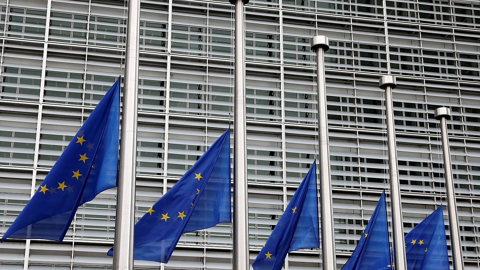 A bírák miatt is kötelezettségszegési eljárást indítanak a lengyelek ellen