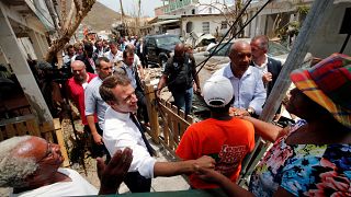 Los líderes europeos visitan las islas dañadas por Irma