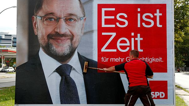 "No a un nuovo dibattito". Merkel chiude a Schulz "No a un nuovo dibattito". Merkel chiude a Schulz