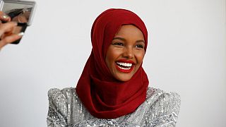 Manequim de hijab assina pela IMG Models