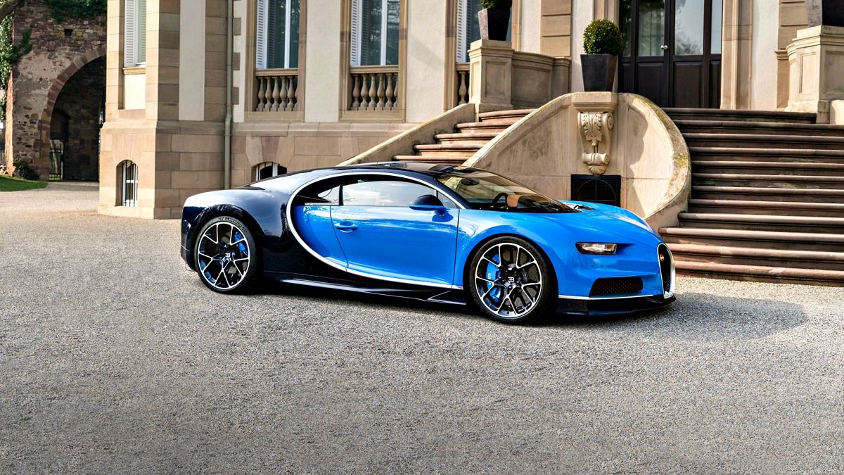 Bugatti breaks world speed record