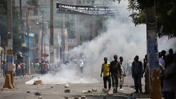 Haiti: Tüntetés a cigaretta és az alkohol adójának emelése miatt Haiti: Tüntetés a cigaretta és az alkohol adójának emelése miatt